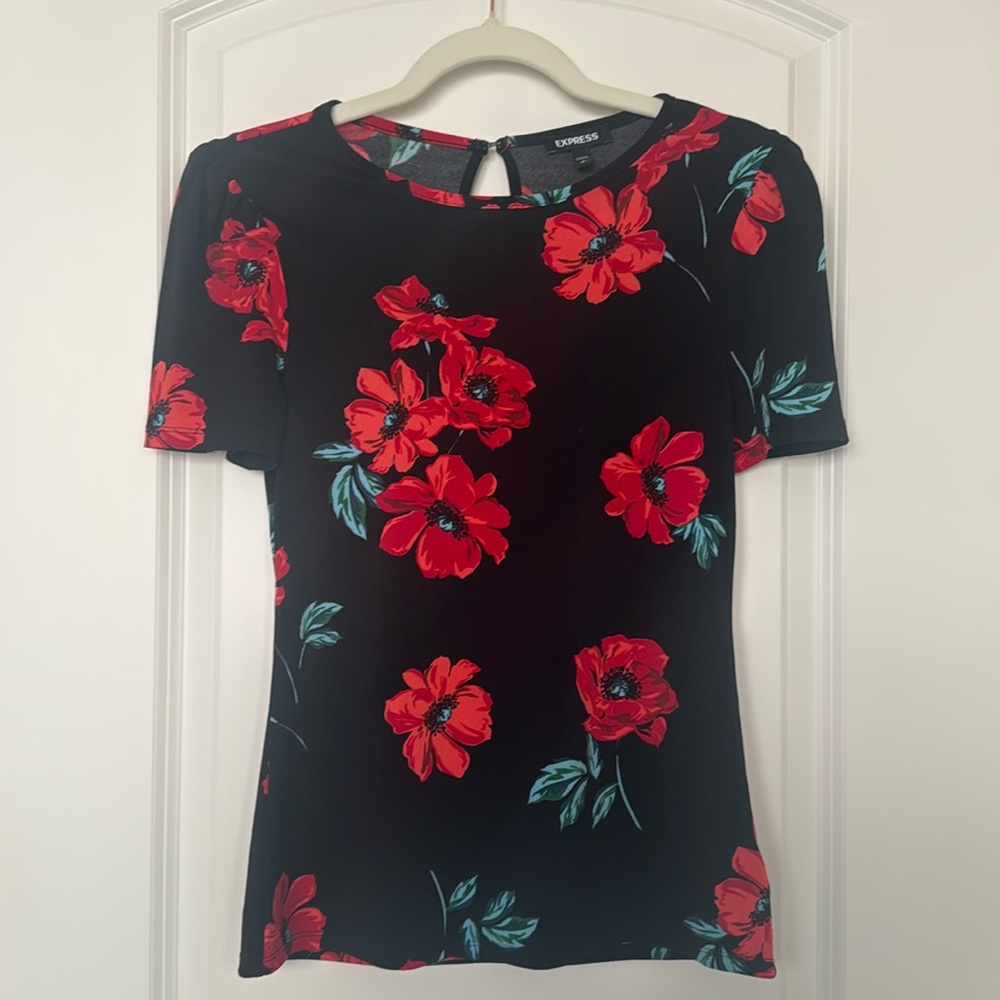 New Express Blouse w Red flowers